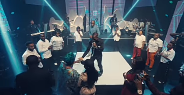 Gbenga Akinfenwa & Yinka Aleseyori – Mi o sin o lasan
