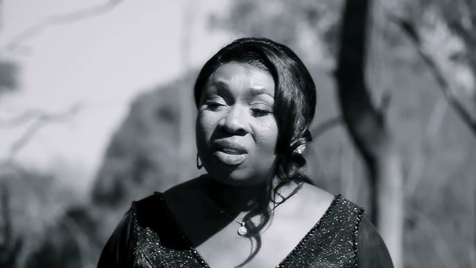 Ruth Mashaireni – Ndakamirira Mwari